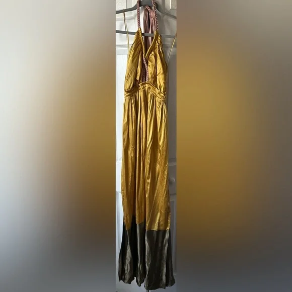 🎸ANTHROPOLOGIE🎸🔥NWT🔥Silk Colorblocked Maxi Dress in Gold— Size 4